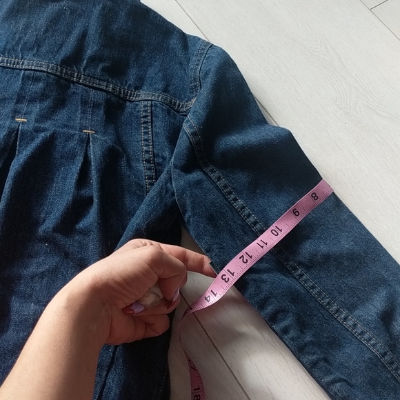 Gap Denim Jacket with Pleated Back - Picture 14 of 14
